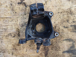 кулак поворотный правый BMW X3 F25 2011, 3.0 л., N52 B30, бензин