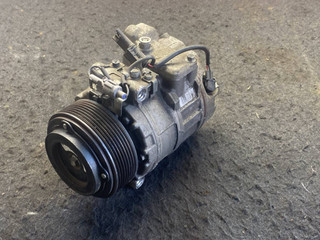 компрессор кондиционера BMW 5 серия F07/F10/F11 2011, 3.0 л., N52 B30 AF, бензин, 9165808