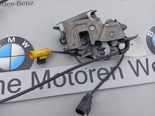 замок капота BMW 2 серия F44 2020, 2.0 л., бензин, хетчбэк 5 дв., полный привод, 7468349