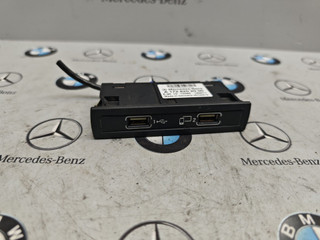 разъем AUX / USB Mercedes-Benz GLE W166 2016, A1728202000