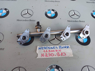 топливная рампа Mercedes-Benz B-Класс W246 [рестайлинг] 2015, 1.6 л., M 270.910, бензин, A2700701595