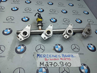 топливная рампа Mercedes-Benz B-Класс W246 2013, 1.6 л., M 270.910, бензин, A2700701595