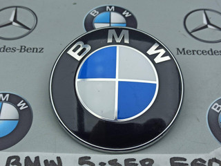 эмблема BMW 5 серия E60/E61 2006, 8132375