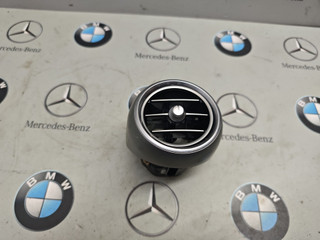 дефлектор обдува салона Mercedes-Benz GLC-Класс X253 [рестайлинг] 2020, 2.0 л., M264.920, бензин, полный привод, правый руль, A2058304400