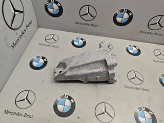 кронштейн двигателя Mercedes-Benz GLC-Класс X253 [рестайлинг] 2020, 2.0 л., M264.920, бензин, полный привод, правый руль, A2642230300