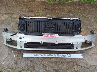 передняя панель крепления облицовки (телевизор) Mercedes-Benz E-Класс W214 2025, 2.0 л., дизель, A2146009900