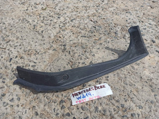 водосток крышки багажника Mercedes-Benz E-Класс W214 2025, 2.0 л., дизель, A2146906201