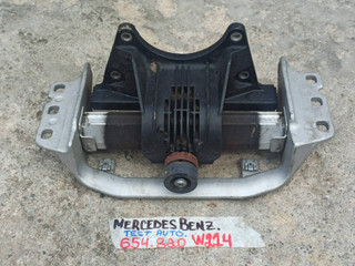 кронштейн КПП Mercedes-Benz E-Класс W214 2025, 2.0 л., дизель, A2142401600