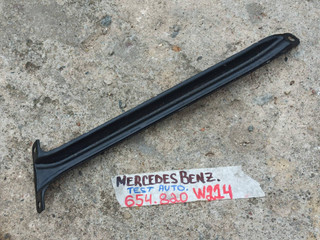 кронштейн (крепление) Mercedes-Benz E-Класс W214 2025, 2.0 л., дизель, A2066280100