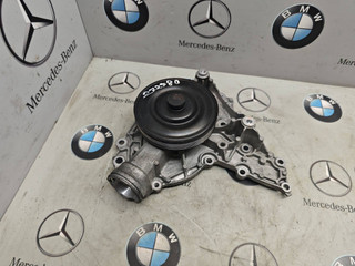 помпа Mercedes-Benz C-Класс W204/S204 2010, 3.5 л., M 272.980, бензин, A2722010601