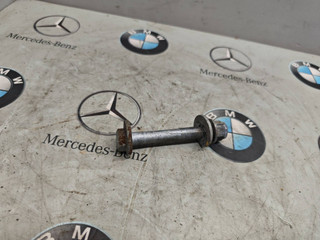 болт развальный Mercedes-Benz GLB-Класс 1 поколение 2022, бензин, задний привод