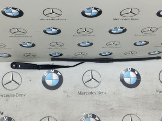щеткодержатель (поводок стеклоочистителя, дворник) BMW X1 F48 2018, 2.0 л., бензин, АКПП, 7360506