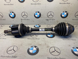 полуось передняя левая (приводной вал, ШРУС) BMW X1 F48 2018, 2.0 л., бензин, АКПП, 8643375