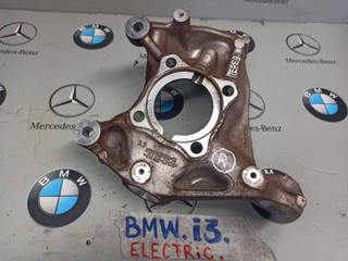 кулак поворотный правый BMW i3 L01 2014, 6852160