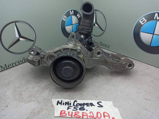помпа Mini Cooper S 3 поколение F56 2015, 2.0 л., B48 A20 A, бензин, 2381337
