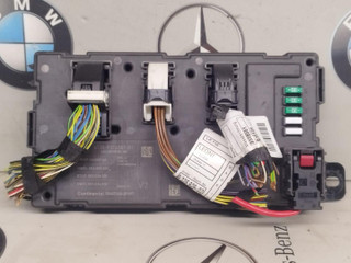 блок предохранителей BMW 4 серия F32/F33/F36 2014, 2.0 л., бензин, 9374507