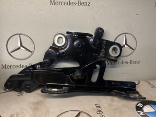 петля капота правая BMW 4 серия F32/F33/F36 2014, 2.0 л., бензин, 7336700