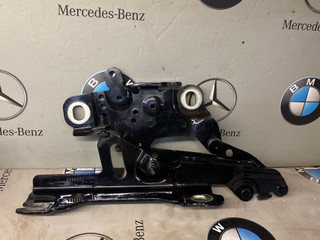 петля капота левая BMW 4 серия F32/F33/F36 2014, 2.0 л., бензин, 7336699