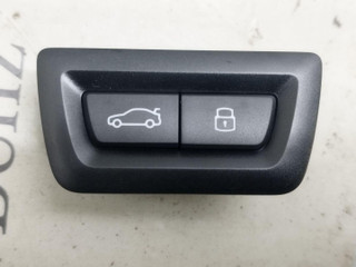 кнопка открытия багажника BMW X5 M F95 [рестайлинг] 2023, 4.4 л., бензин, 416, 5A64C25
