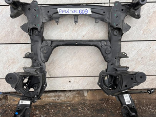 балка подвески передняя (подрамник) BMW XM G09 2023, 4.4 л., бензин, электро, c5y, 6884852
