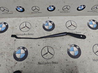 щеткодержатель (поводок стеклоочистителя, дворник) BMW XM G09 2023, 4.4 л., бензин, c5y, полный привод, 5A88499