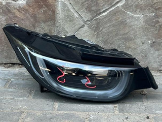 фара правая BMW i3 L01 2015, 7398522