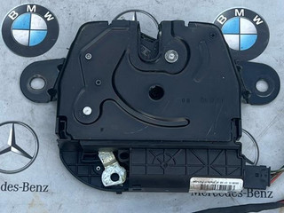 замок багажника BMW 2 серия Active Tourer F45 2015, 2.0 л., B48 A20 A, бензин, 163672