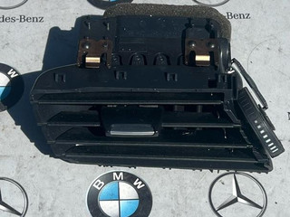 дефлектор обдува салона BMW 2 серия Active Tourer F45 2014, 1.5 л., B38 A15 A, бензин, 9287289