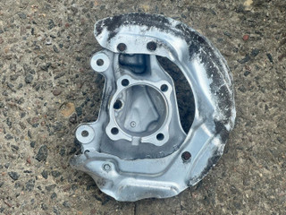 кулак поворотный правый BMW 4 серия F32/F33/F36 2014, 2.0 л., бензин, 6799098