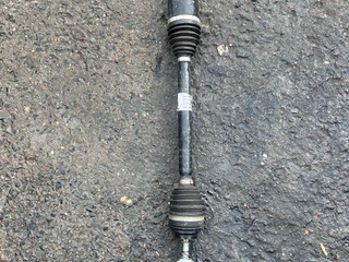 полуось задняя (приводной вал, ШРУС) BMW i3 L01 2015, 1.3 л., бензин, электро, 7641213