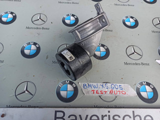крепление стабилизатора / втулки стабилизатора BMW X5 G05 [рестайлинг] 2023, 4.4 л., S68B44A, бензин, c4p, 6861480