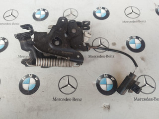 замок капота BMW XM 2023, 3038581