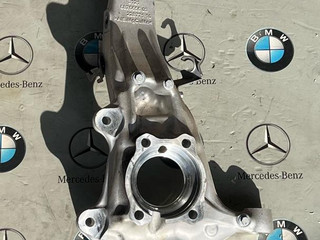 кулак поворотный правый BMW X6 G06 [рестайлинг] 2023, 4.0 л., дизель, 416, 6876656