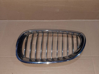 решетка радиатора BMW 5 серия E60/E61 (2002 - 2007), 51137027085