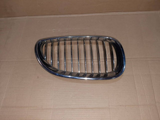 решетка радиатора BMW 5 серия E60/E61 (2002 - 2007), 5137027066