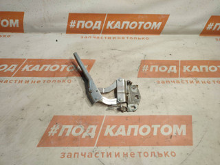 петля капота левая Volkswagen Passat B7 2014, 1.8 л., CDAA, бензин, АКПП, 8e / a7w, седан, передний привод, 3AA823301