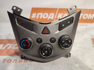 БЛОК КЛИМАТА Chevrolet Aveo T300 2014, 1.6 л., F16D4, бензин, МКПП, хетчбэк 5 дв., передний привод, 545329302