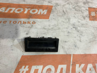 кнопка открытия багажника Volkswagen Passat B7 2012, 1.4 л., CAXA, бензин, АКПП, 2t / c9x, универсал, передний привод