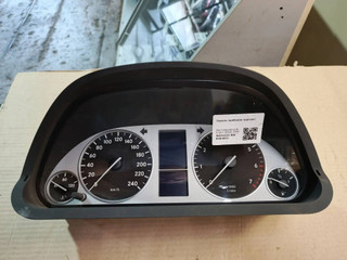 щиток приборов (приборная панель) Mercedes-Benz B-Класс W245 2006, 1.7 л., M 266.940, бензин, АКПП, 650, хетчбэк 5 дв., передний привод