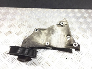 кронштейн компрессора кондиционера Opel Astra G 2002, 2.0 л., TDi, дизель, МКПП, универсал, 24459840