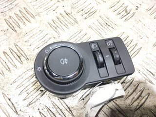 блок управления светом Opel Astra J [рестайлинг] 2014, 1.6 л., CDTi, B 16 DTL, дизель, МКПП, хетчбэк 5 дв., передний привод, 13268704
