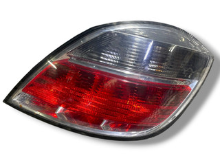 фонарь задний правый Opel Astra H 2007, 1.6 л., Z 16 XER, бензин, 5МКПП, lichtsilber / 4au, хетчбэк 5 дв., передний привод, правый руль, 13222325