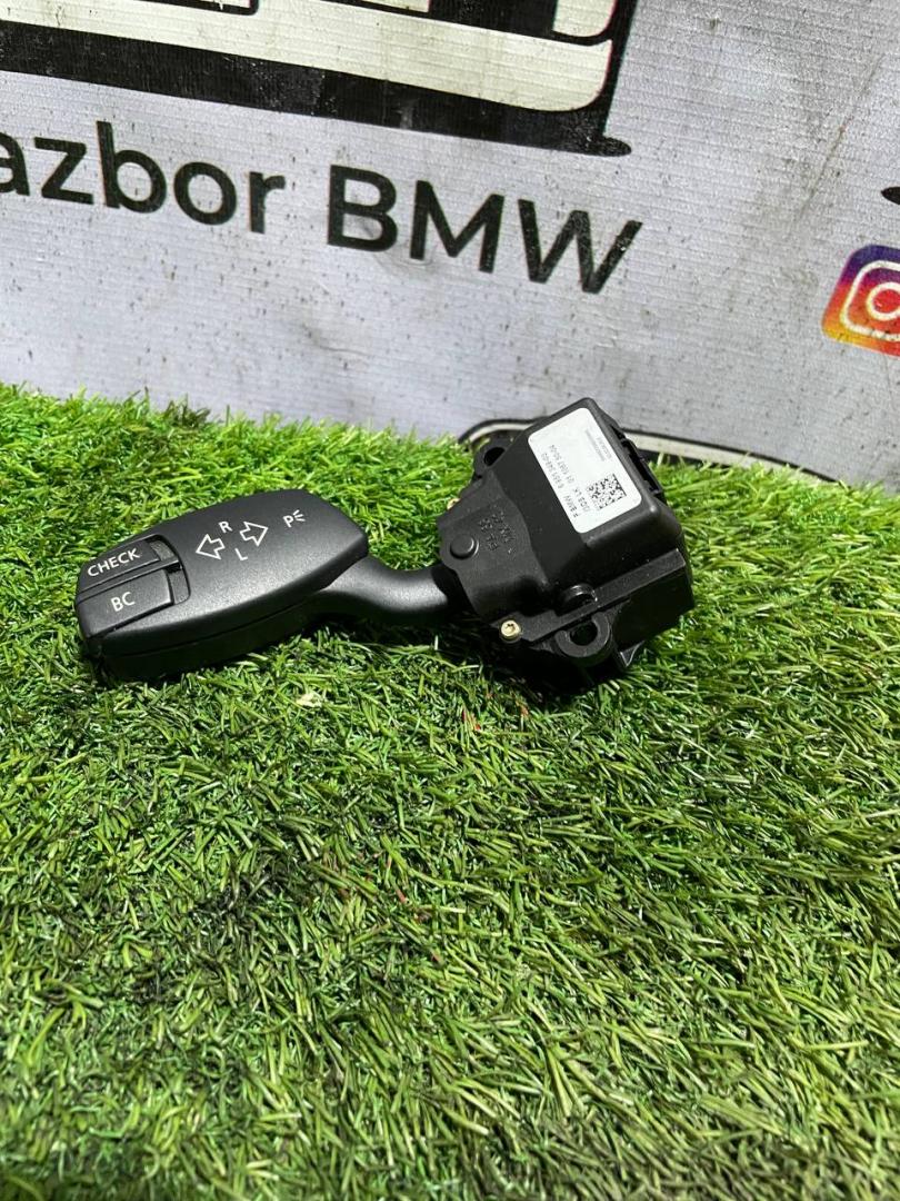 переключатель поворотов BMW M6 E63/E64 E63 2006, 5.0 л., S85 B50 A, бензин, робот, indianapolis rot metallic (a31), купе, задний привод, 61316951352 - фото №1