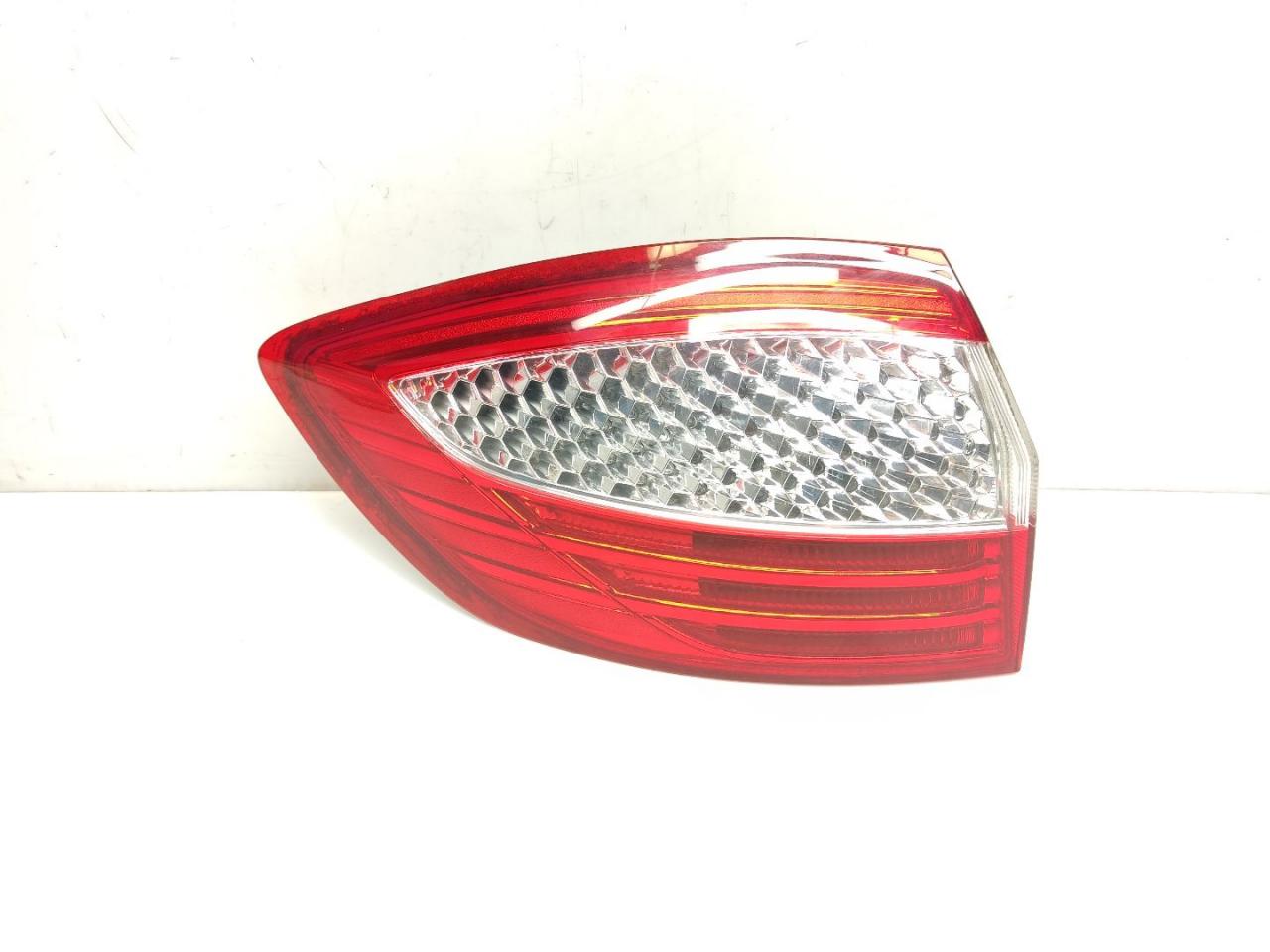 фонарь задний левый Ford Mondeo 4 поколение 2009, 1.8 л., TDCi, QYBA, дизель, 6МКПП, panther black, универсал, передний привод, правый руль, 7S71-13405-B - фото №1