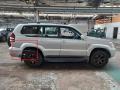 накладка колесной арки задний правый Toyota Land Cruiser Prado J120 2002, 3.0 л., D-4D, 1KD-FTV, дизель, 5МКПП, silver / 1d4, внедорожник 5 дв., полный привод, правый руль, 75653-60020 - фото №4