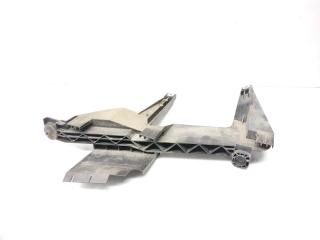 крепление фары левой BMW X3 E83 2006, 2.0 л., D, M47 D20 (204D4), дизель, 6МКПП, silbergrau, внедорожник 5 дв., полный привод, правый руль, 1301073024