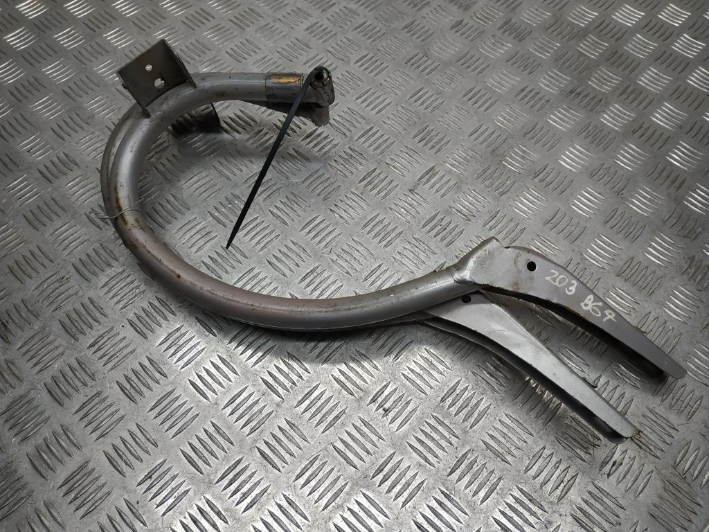 петля крышки багажника Mercedes-Benz C-Класс W203/S203/CL203 2001, 3.2 л., i, M 112.946, бензин, АКПП, brillantsilber / 744, седан, задний привод, правый руль, A2037500128, A2037500228 - фото №1