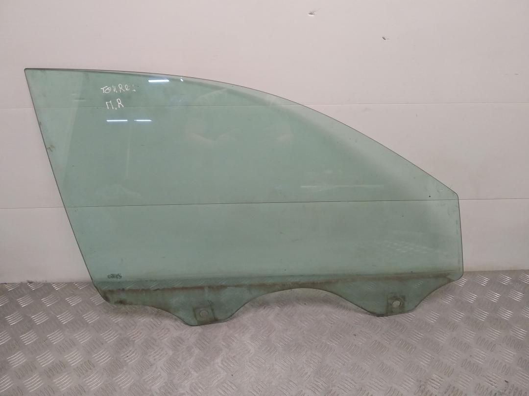 стекло двери передней правой Volkswagen Touareg 1 поколение 2004, 2.5 л., TDi PD, BAC, дизель, 6МКПП, black magic / lc9z, внедорожник 5 дв., полный привод, правый руль - фото №1