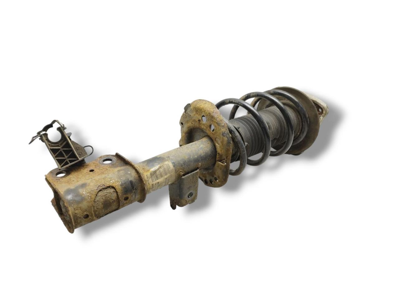 стойка передняя левая Mercedes-Benz A-Класс W176 2013, 1.5 л., CDi, OM 607.951, дизель, 6МКПП, kosmosschwarz / 191, хетчбэк 5 дв., передний привод, правый руль, 1763201738 - фото №1