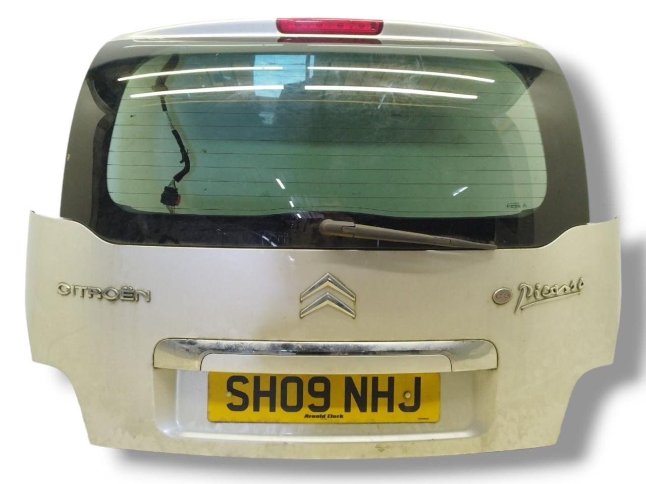 крышка багажника (дверь 3-5) Citroen C3 Picasso 1 поколение 2009, 1.6 л., HDi, 9HX (DV6AUTED4), дизель, 5МКПП, gris aluminium / ezr, минивэн, передний привод, правый руль, 8701AQ - фото №1